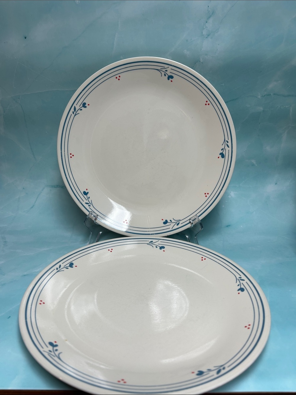 2 VINTAGE CORELLE, BY CORNING, COUNTRY VIOLETS PATTERN 10 1/4" DINNER PLATE
